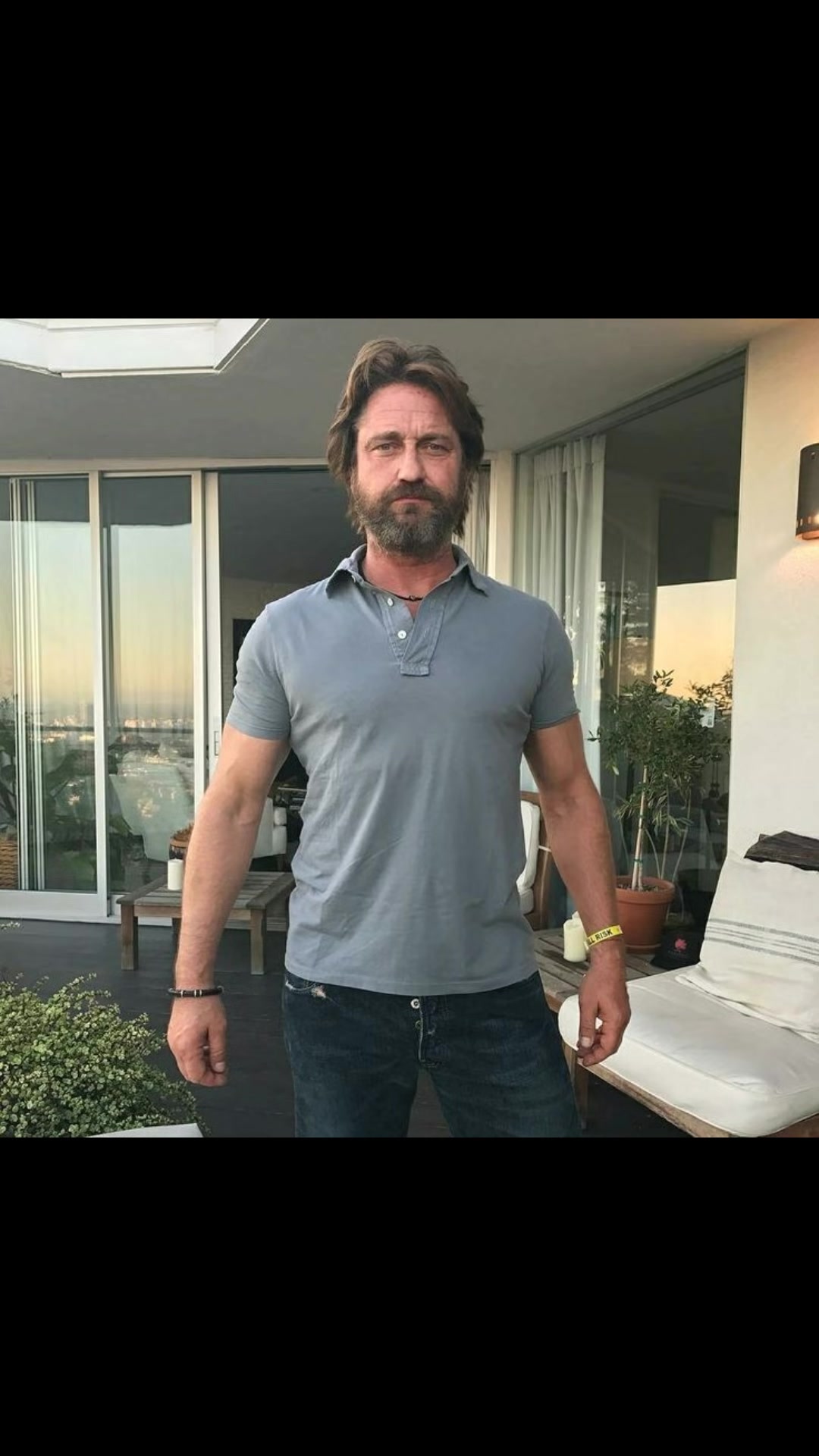 @Gerard Butler for real