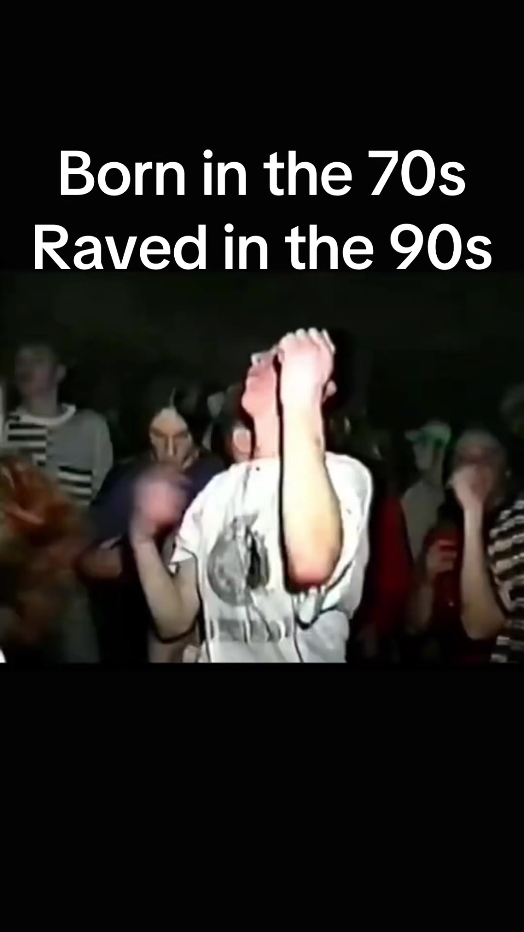 @No Phone 📵 Just Rave🕺