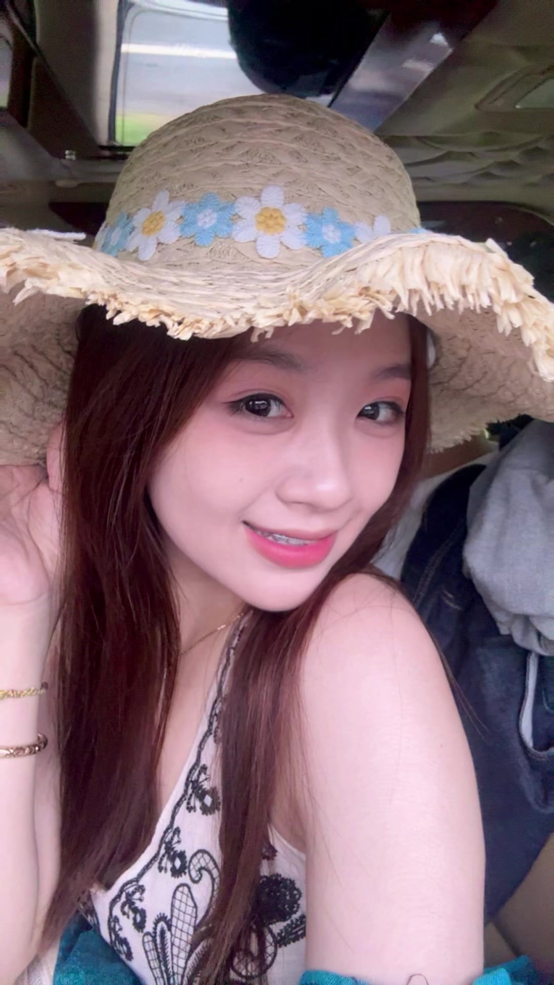 @Lyy ๐ซง ๐ฆฆ