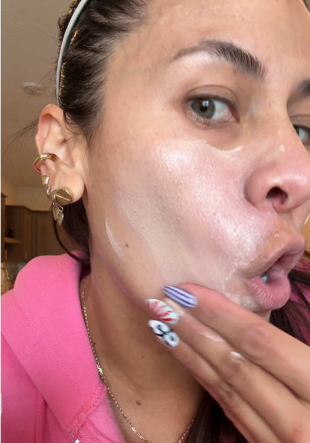 @BySara