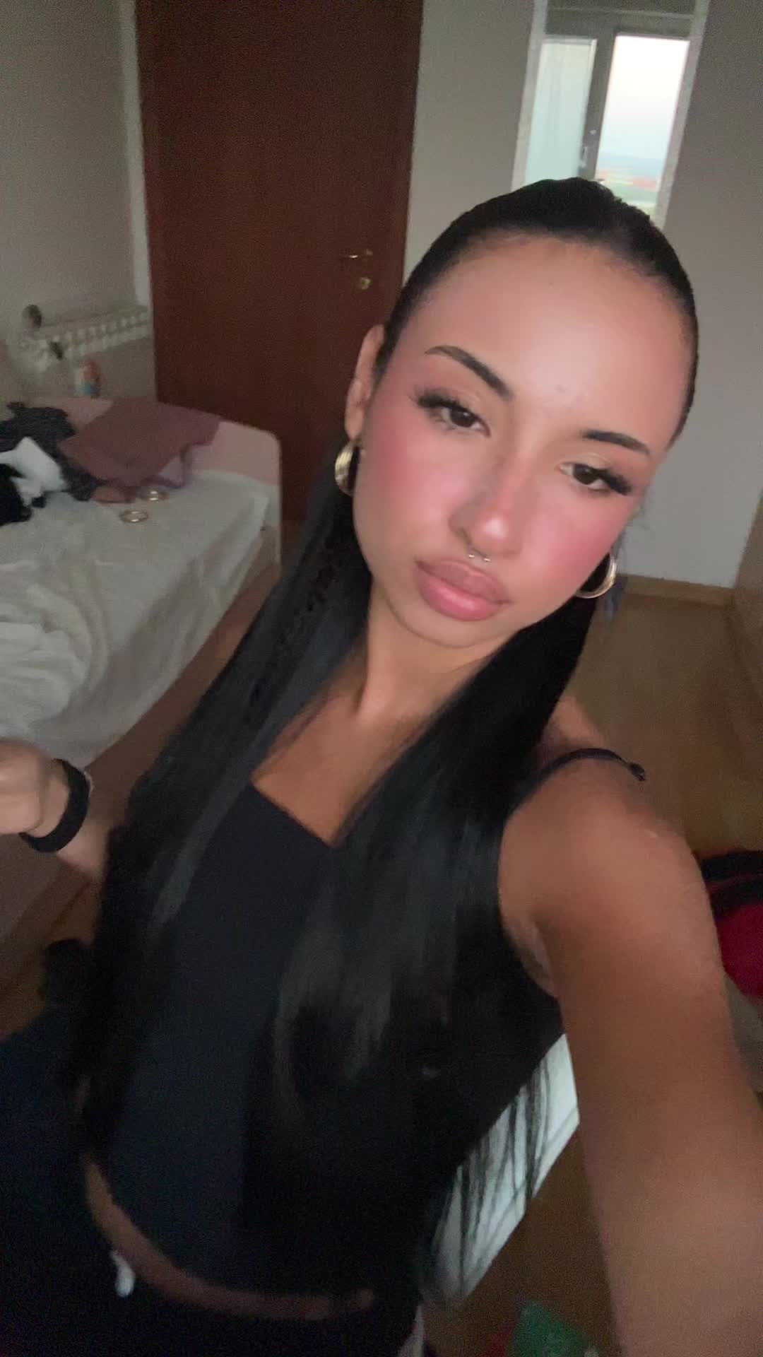 @𝑳𝑰𝑨💋🍒