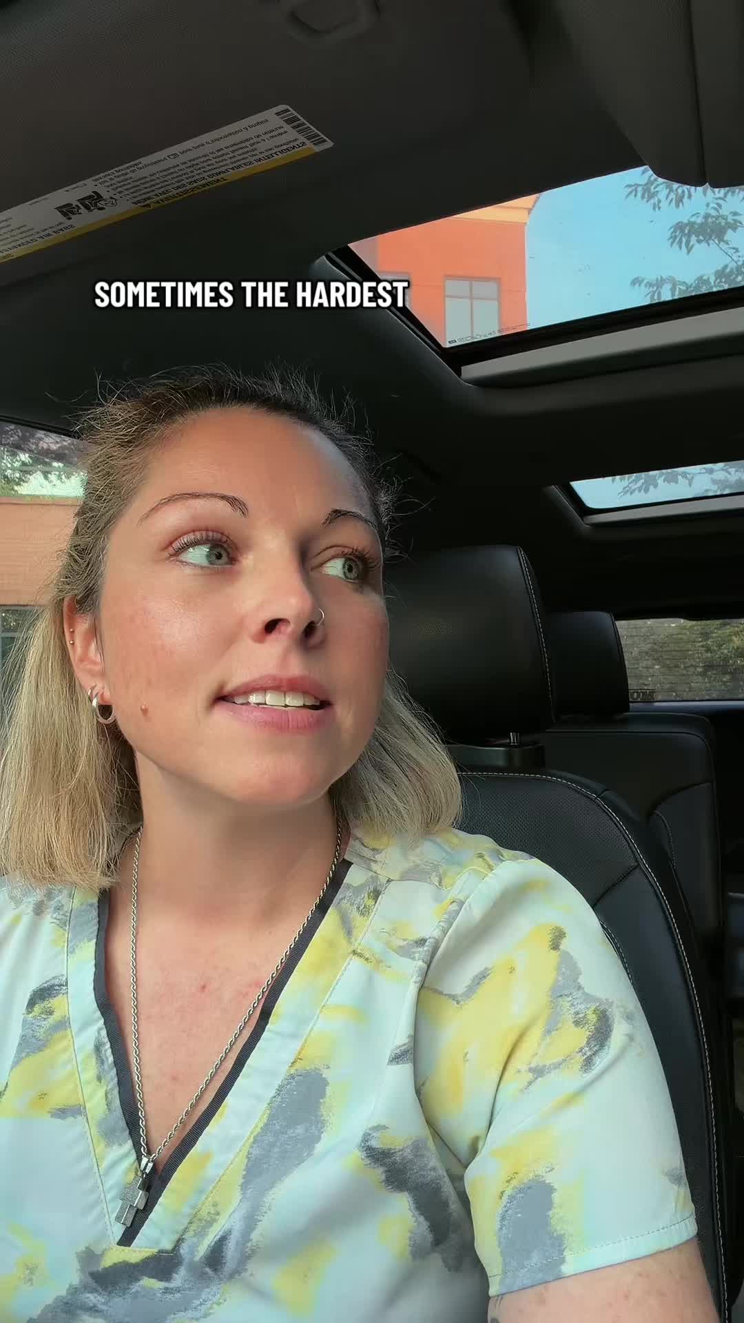 @momica_mama