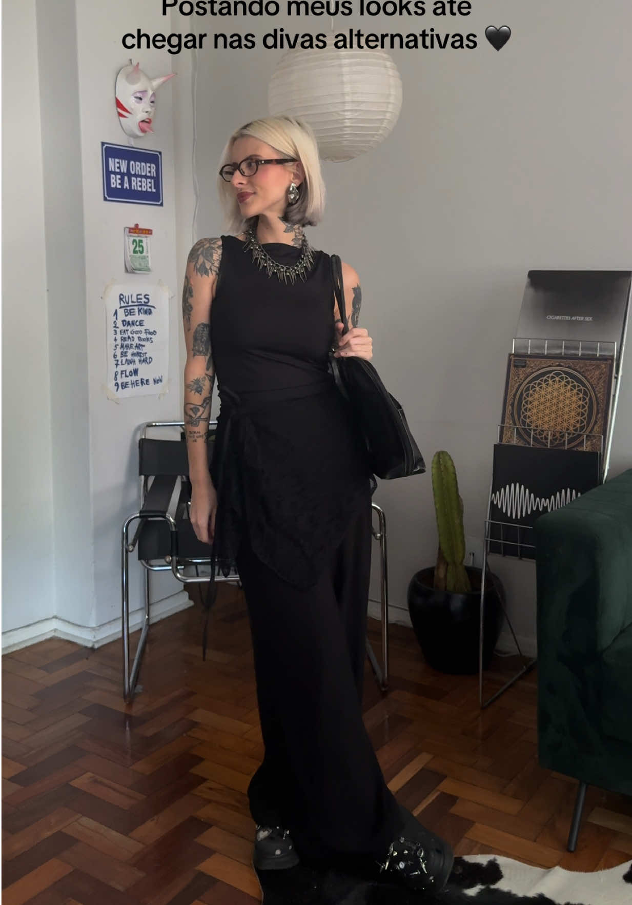 @letícia kohanoski 🥀⛓️🖤