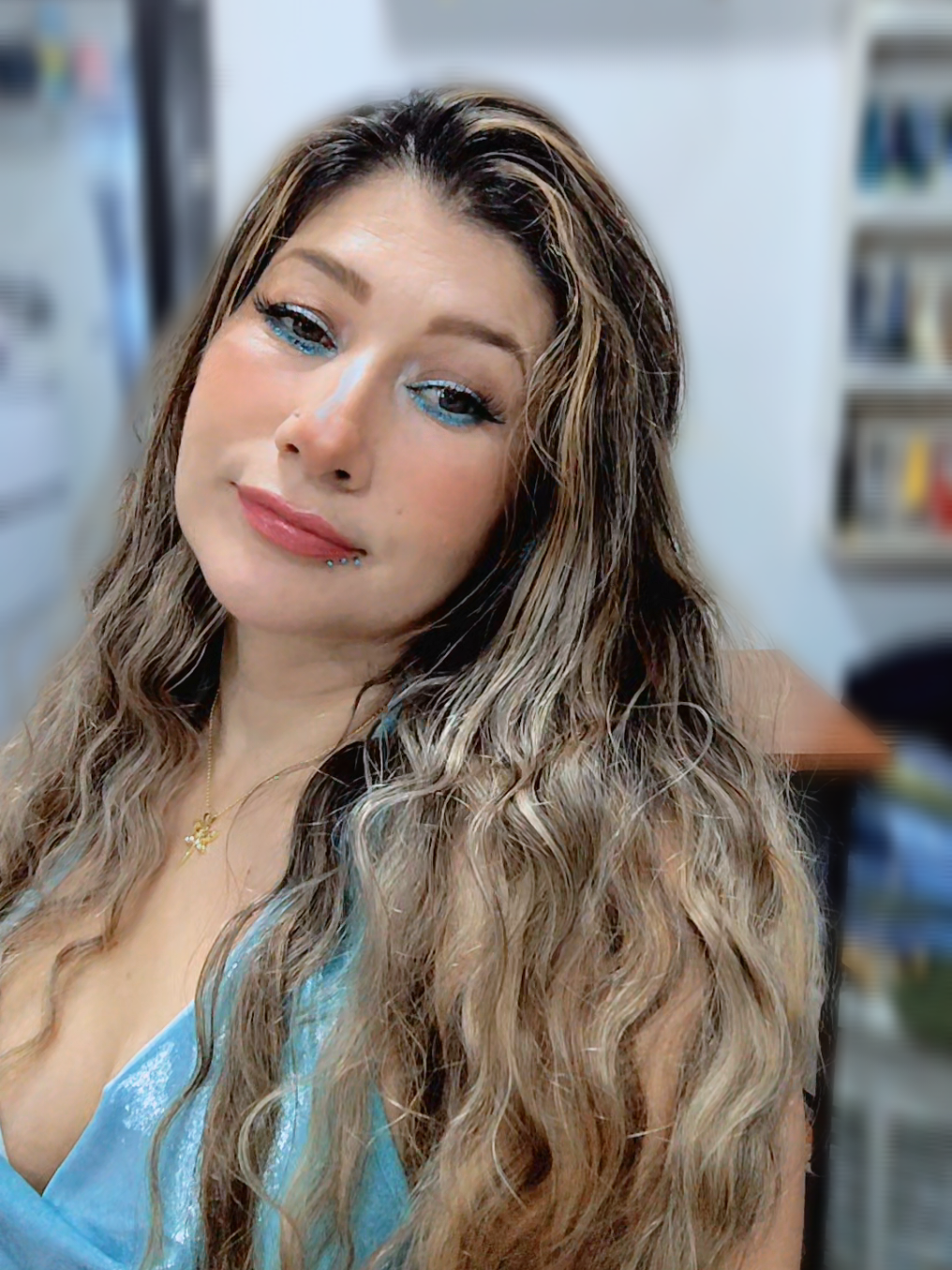 @Monica Mora