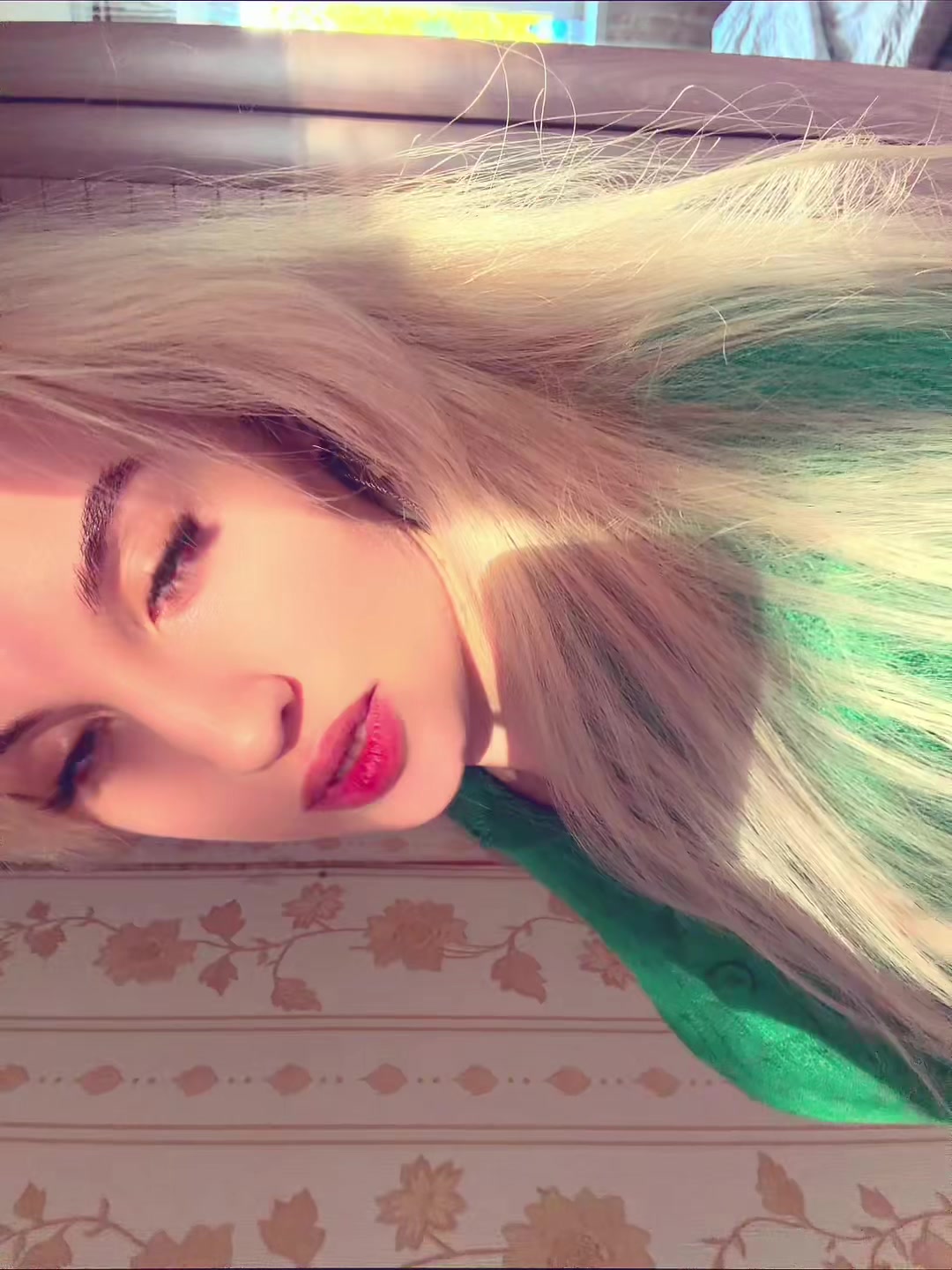 @соникс@);;