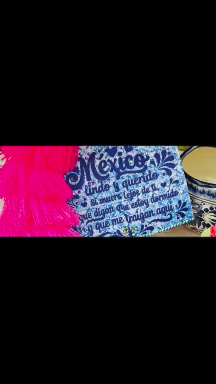 @Mo&ntilde;os Titas