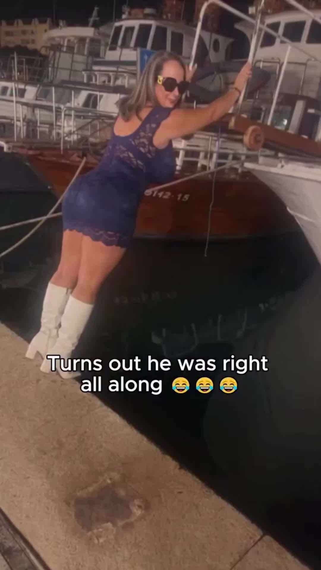 @directornoodles