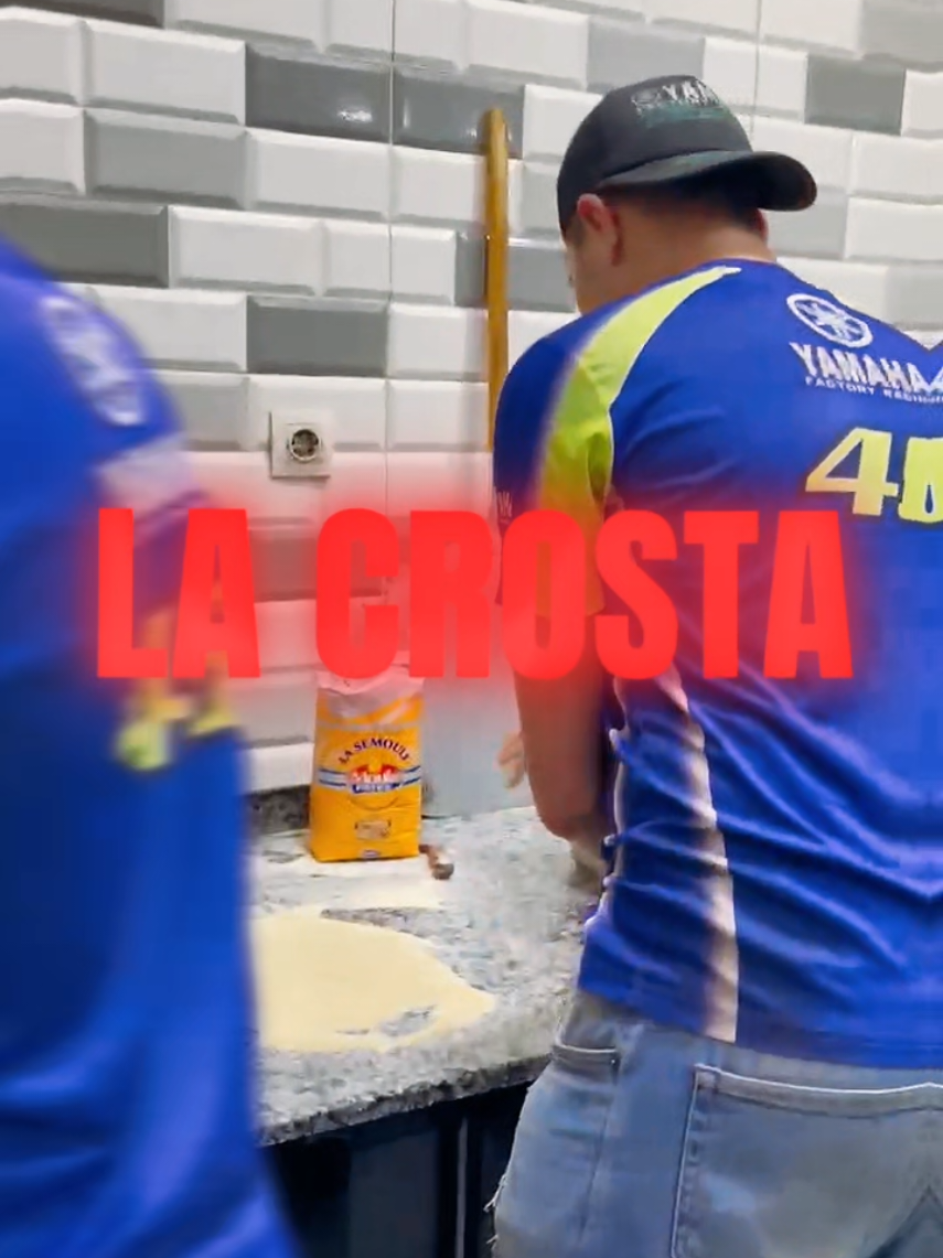 @Lacrosta_pizzeria