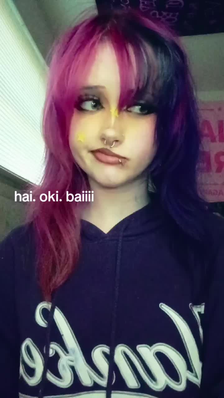 @𖣂