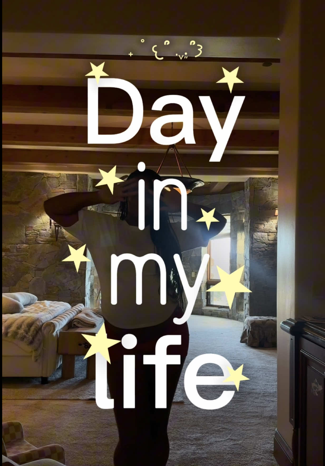 @Janae Adjanakrou ✨