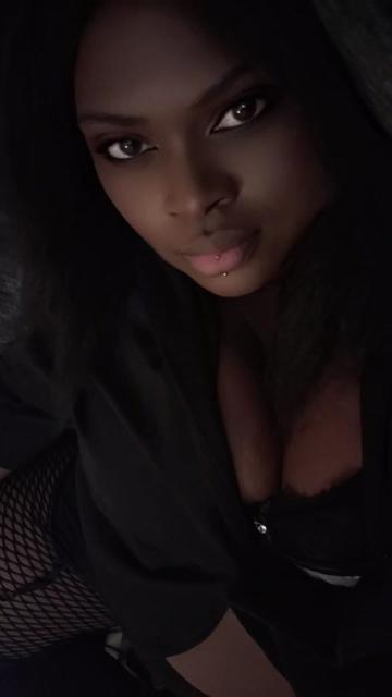 @💙🤍Chocolate Mommy🤍💙