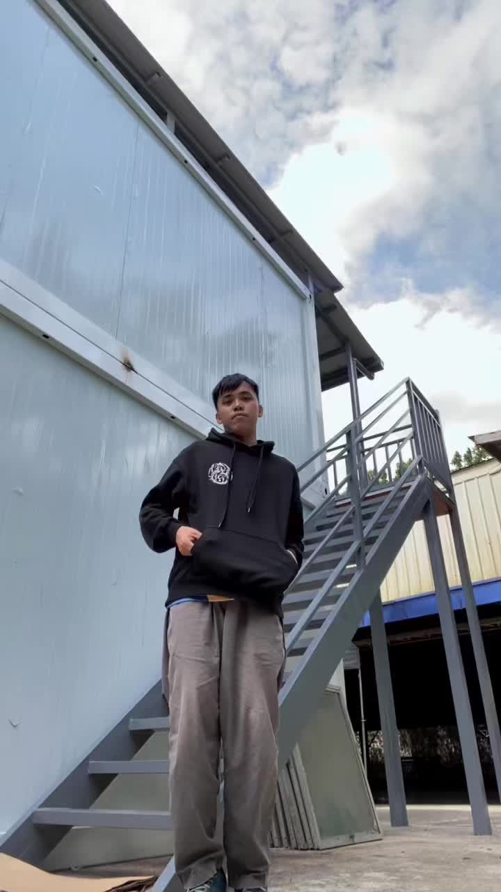 @_____akimitsu