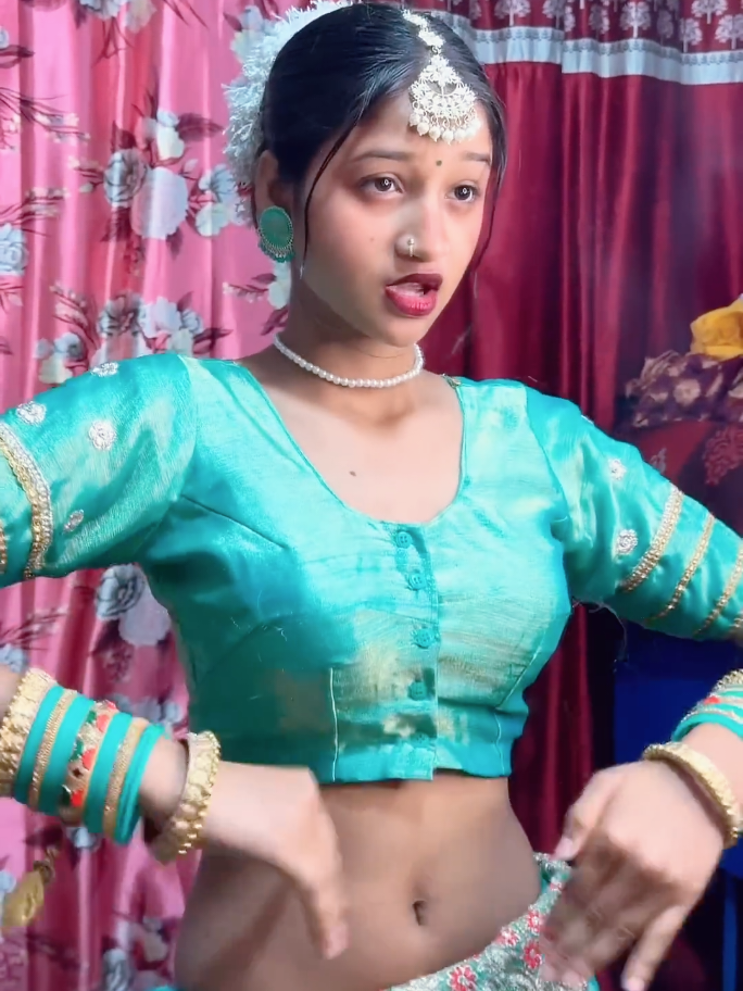 @Bhojpuri Dancer🔥