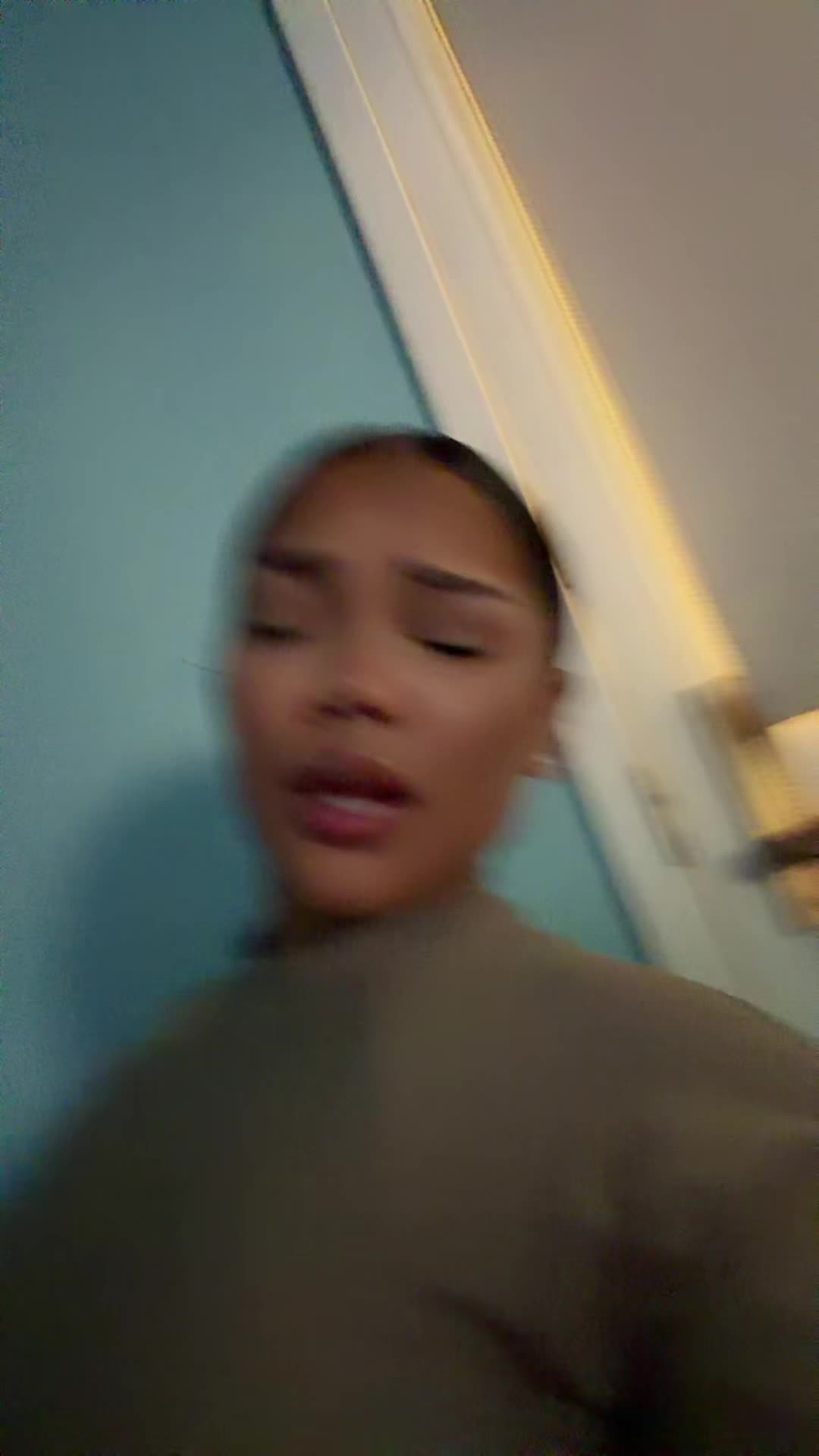 @lesslie