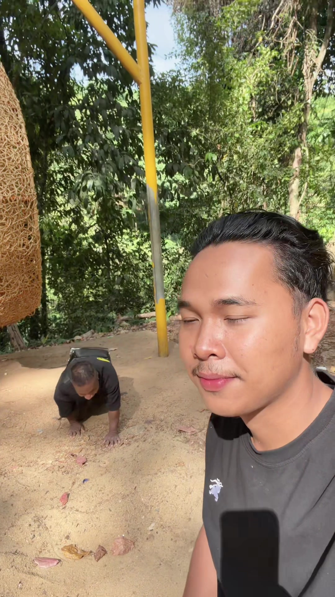 @គ្រូតូច