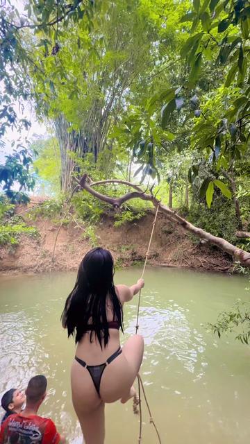 @อะไรว่ะ