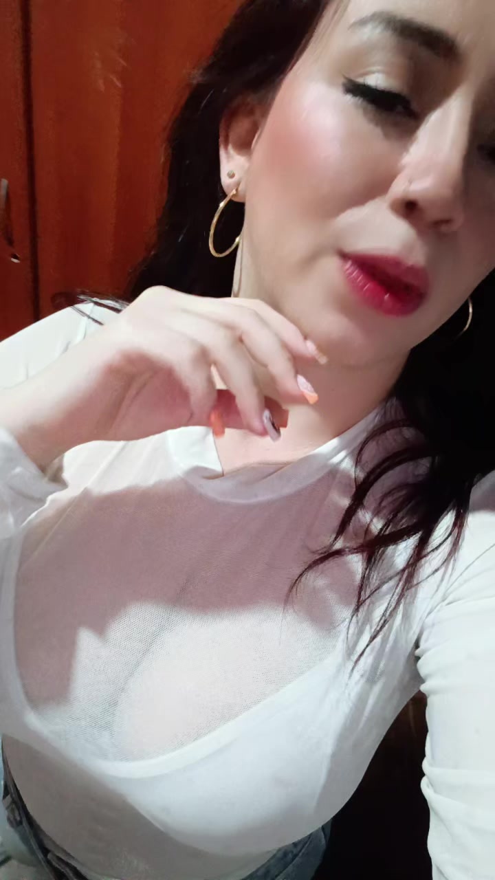 @🤩👩👦Angie Rueda🥰👼🏻👣