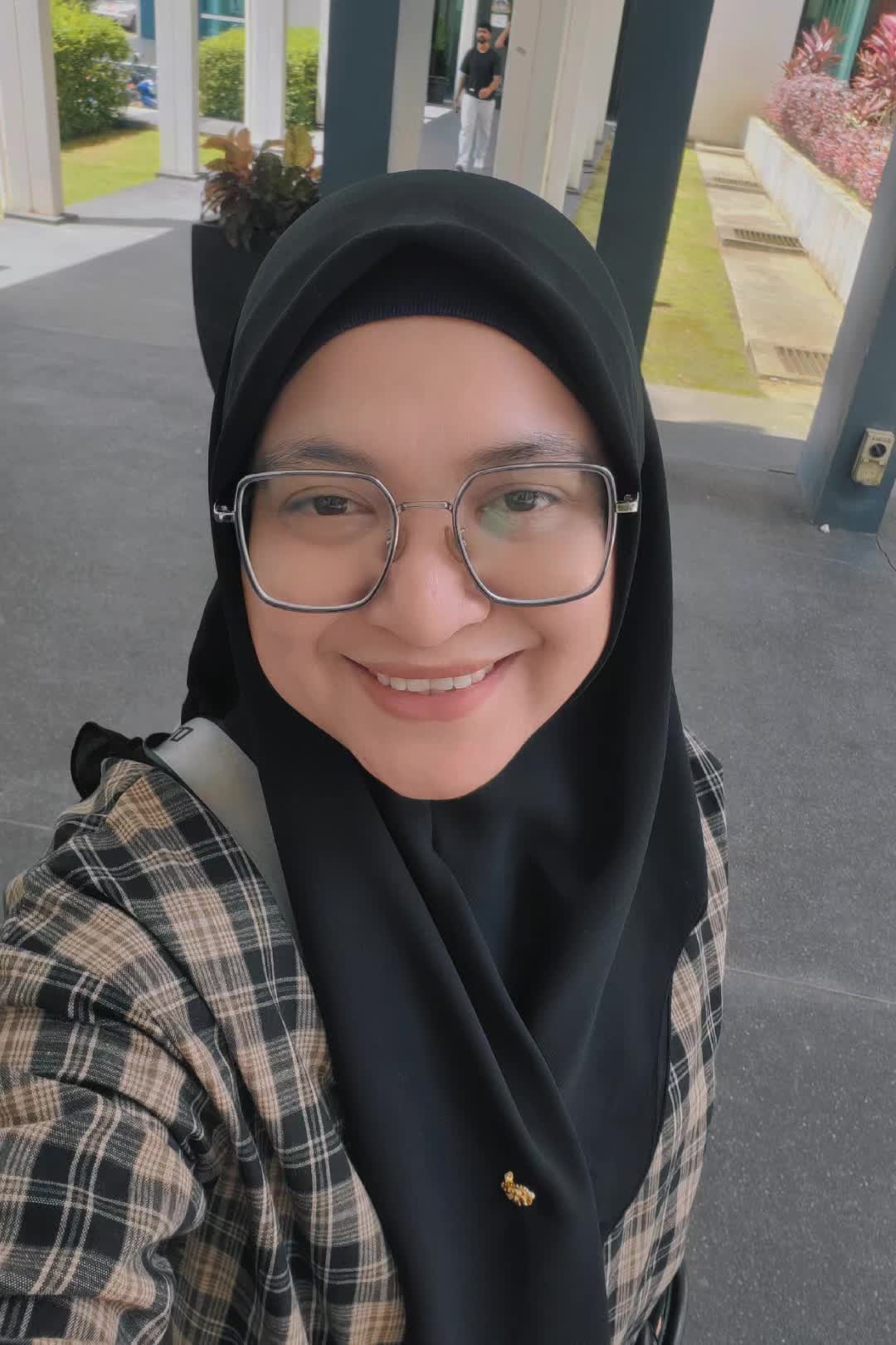 @tan tya