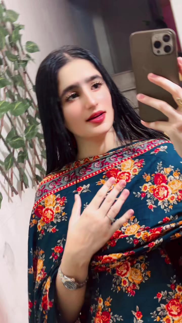 @Muneeba khan⭐️