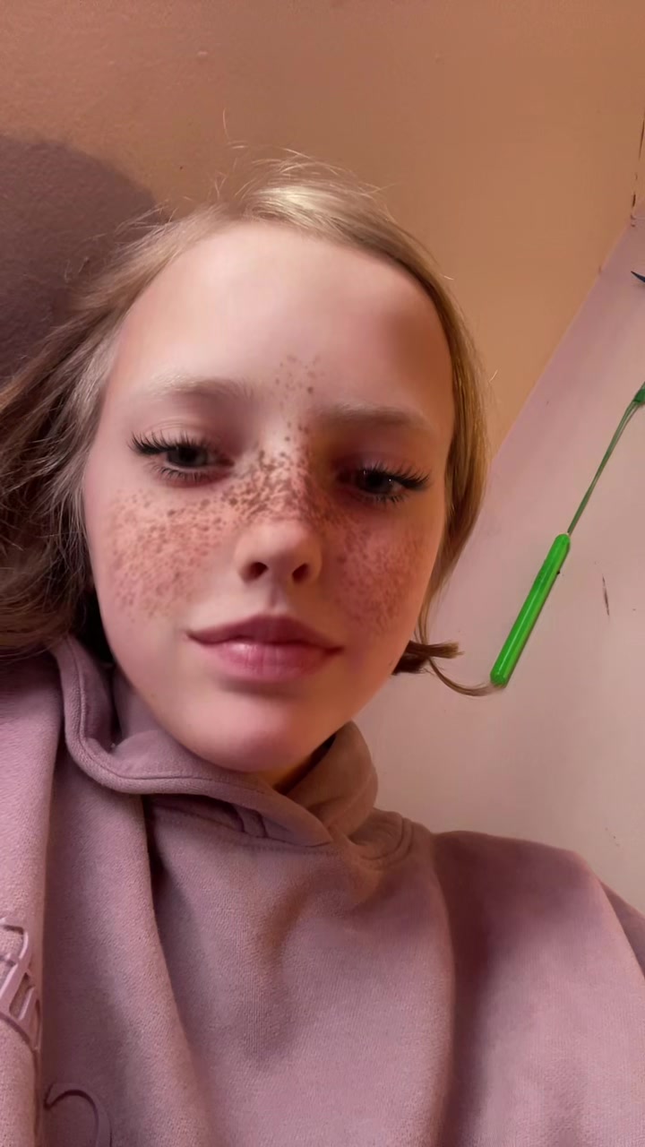 @Da_Gurl-15