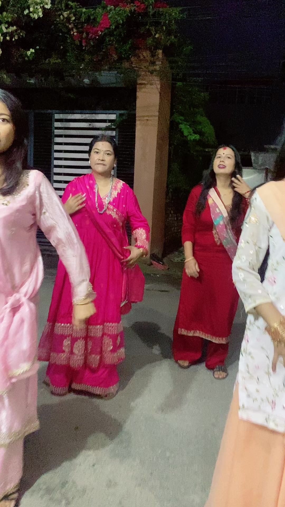 @Ru🐝 Adhikari