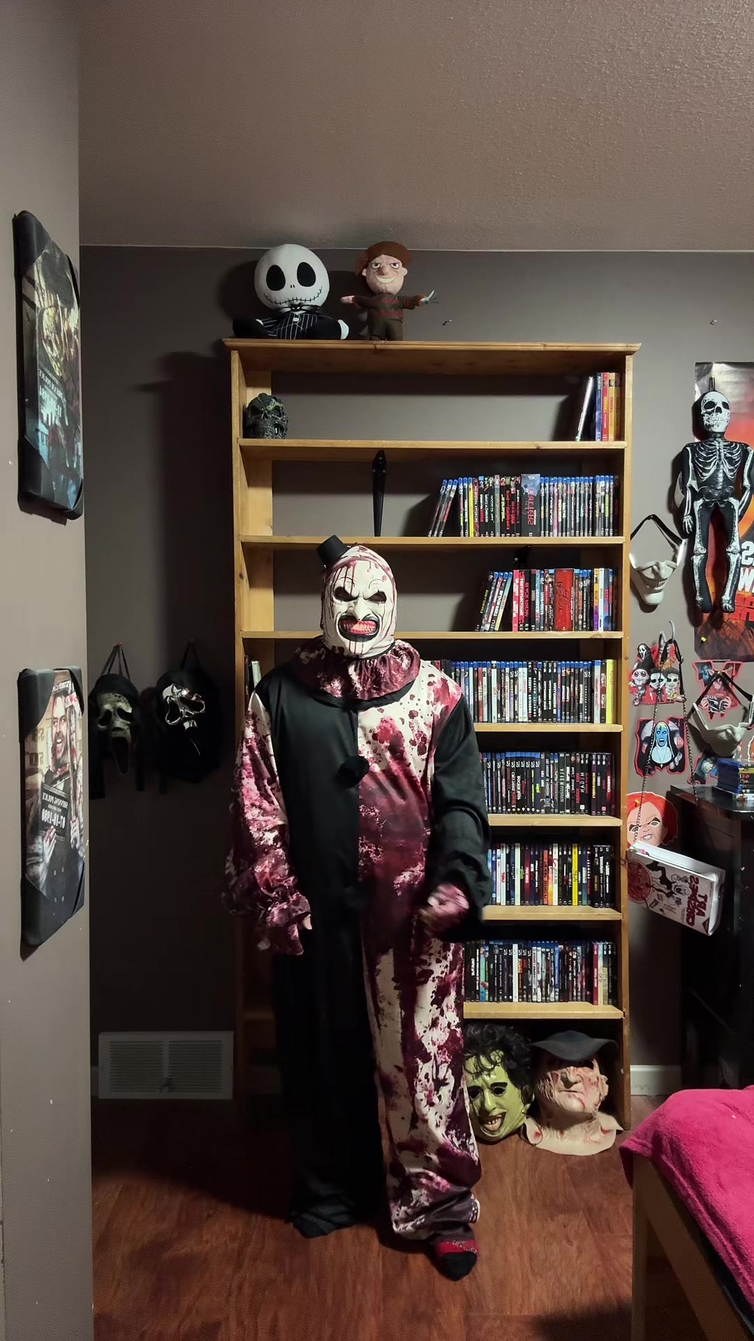 @HorrorLover