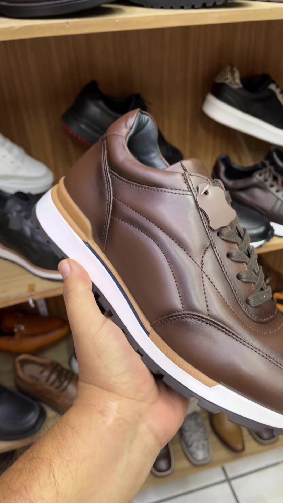 @Luxy Zapaterias
