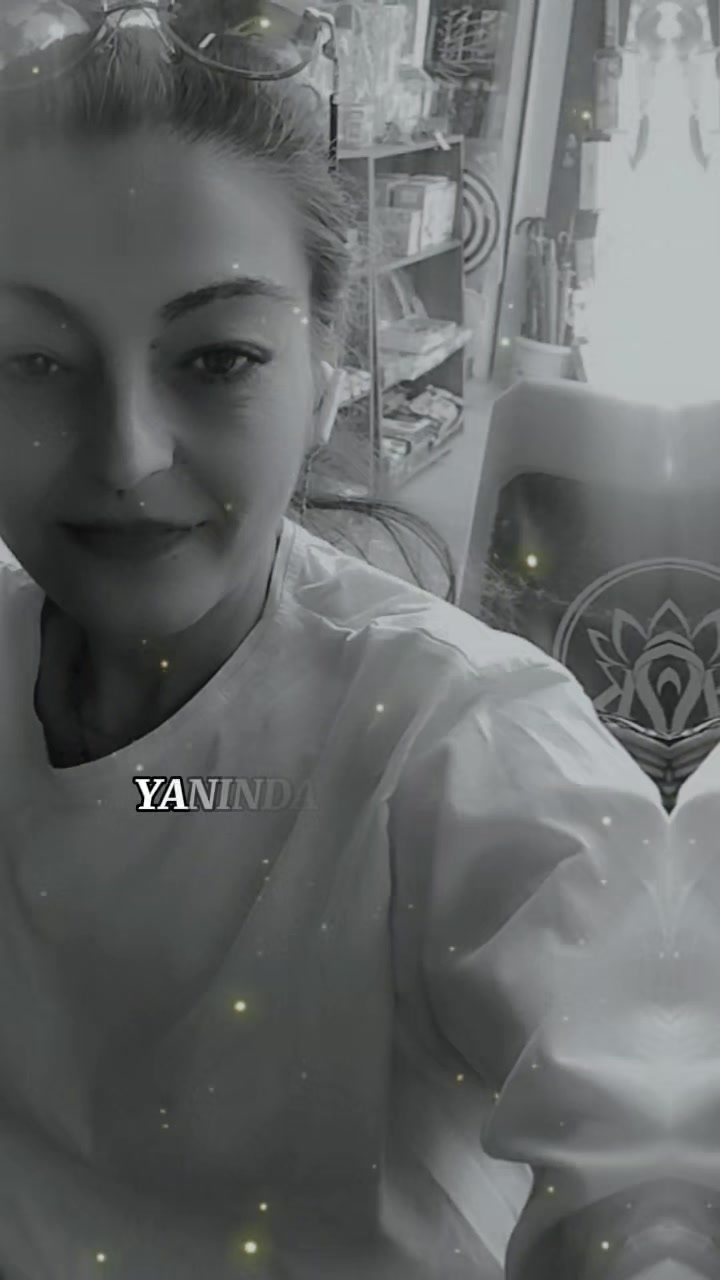 @༺𝕖𝕞𝕚𝕟𝕖༻