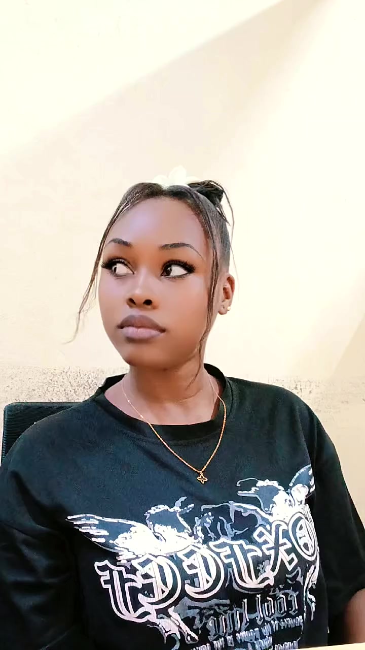@Kadzo