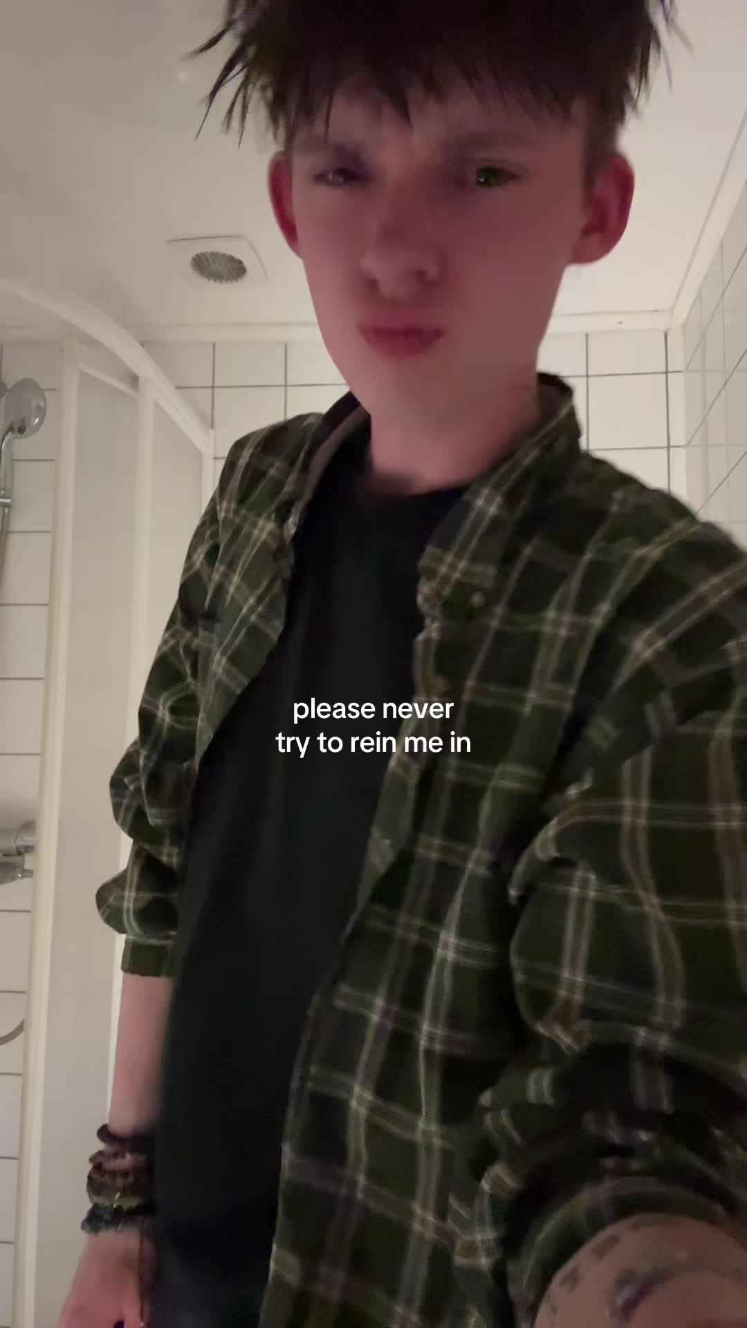 @⋆。𖦹🦎