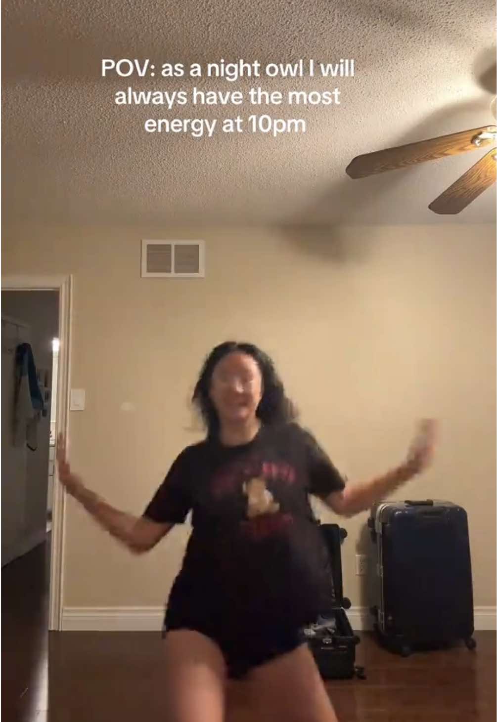 @𝓔𝓶𝓲𝓵𝔂