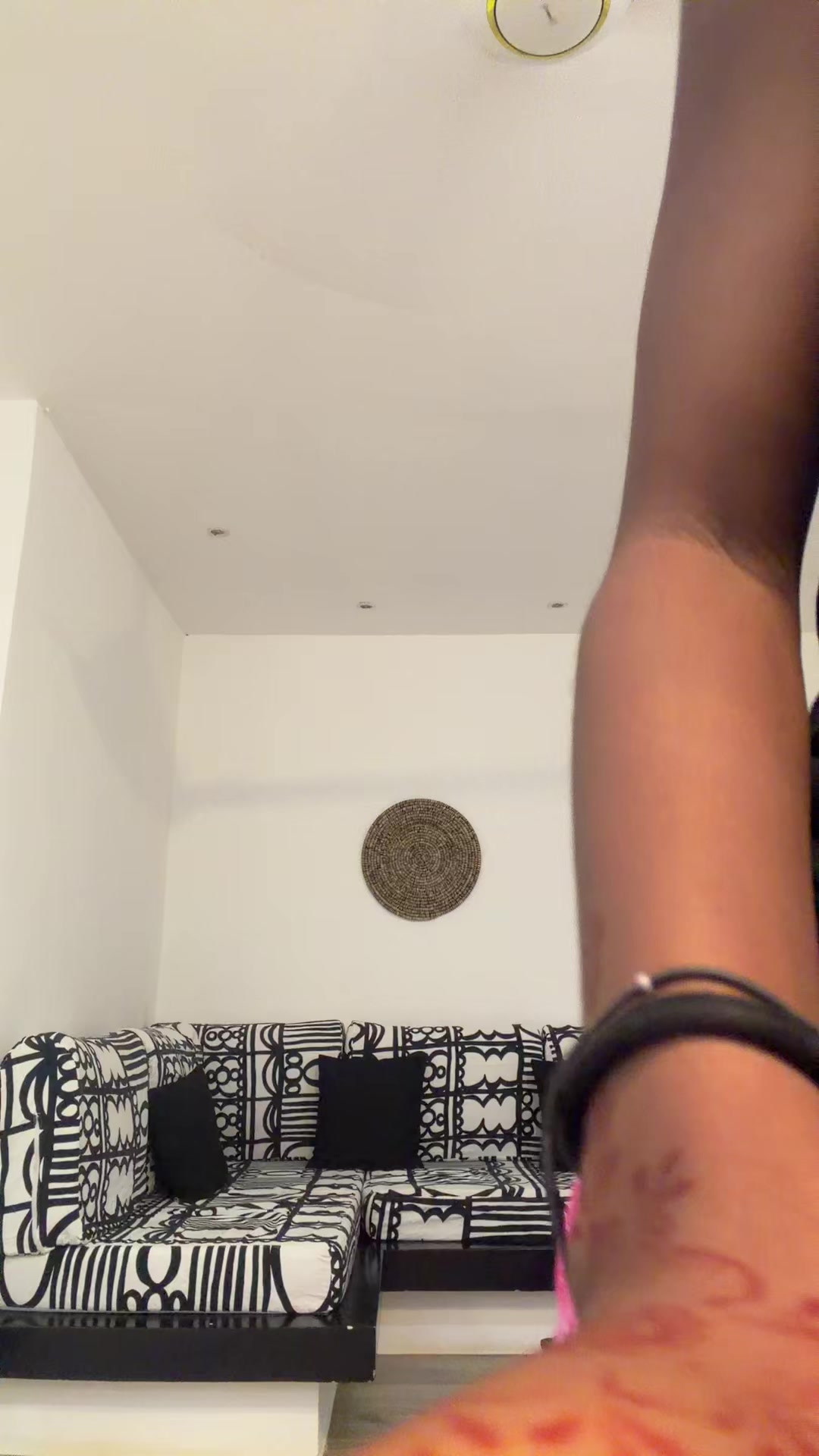 @12💋