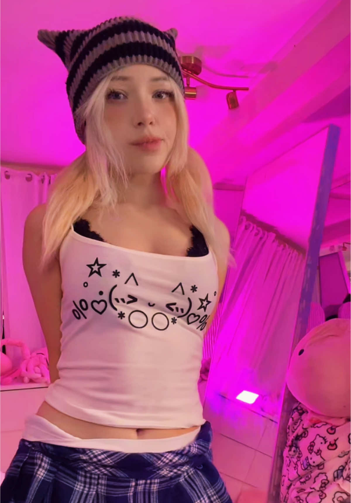 @dollblush on twitch