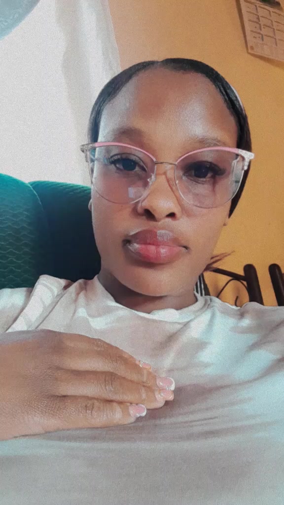 @Tshidi
