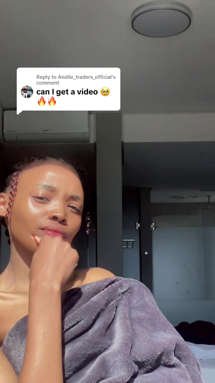 @Anele_Lushaba
