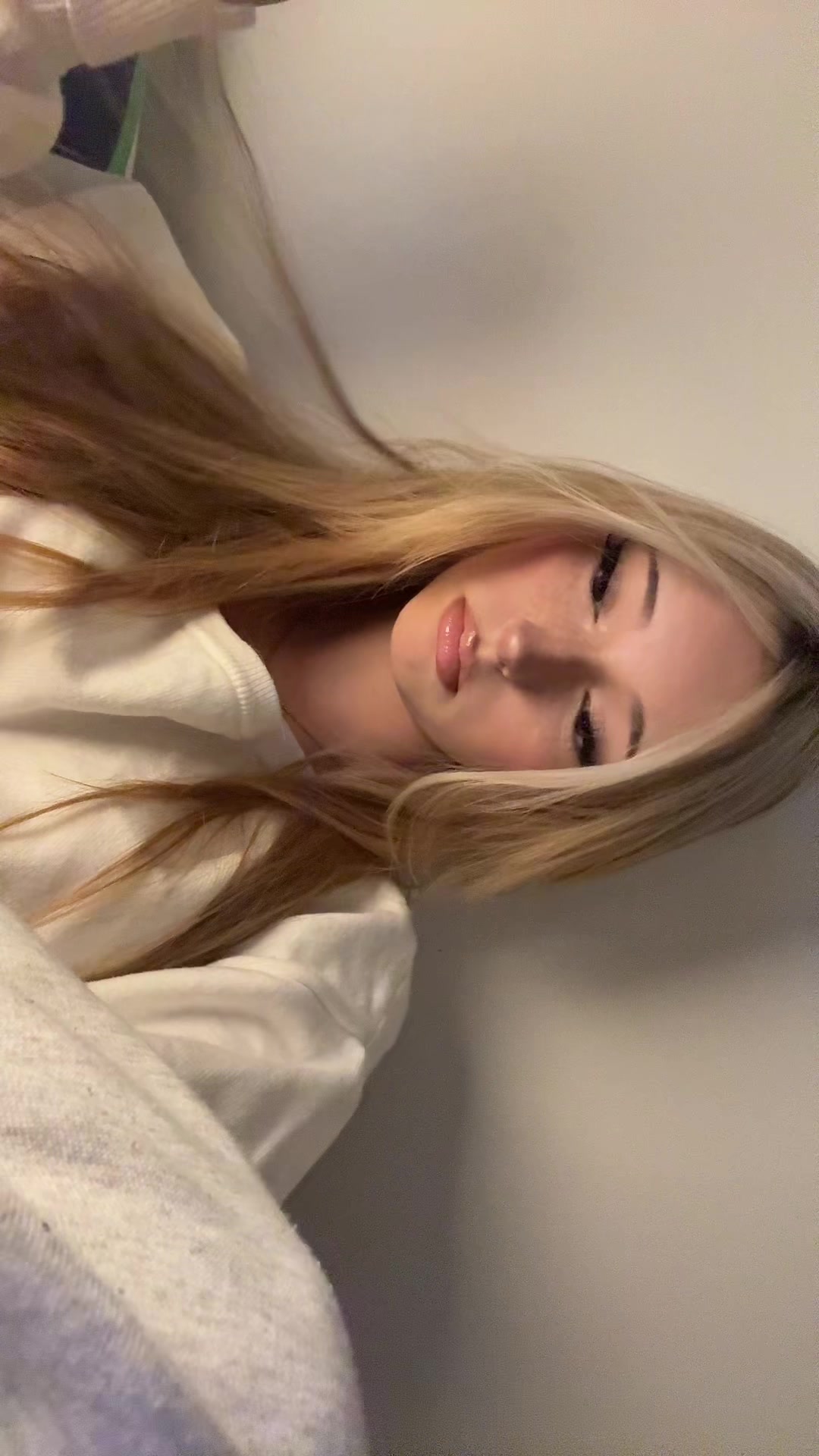 @yklaurx