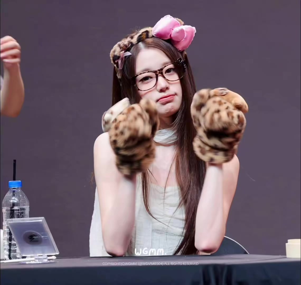 @Lỏ love wonyoung