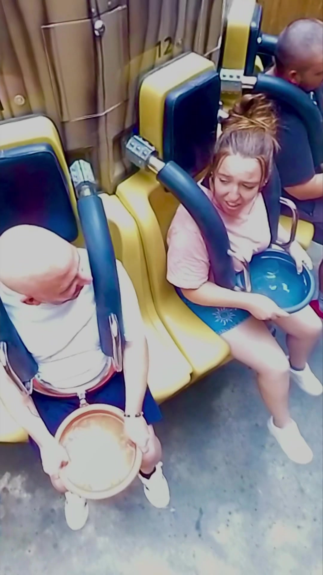 @MISTER COASTER