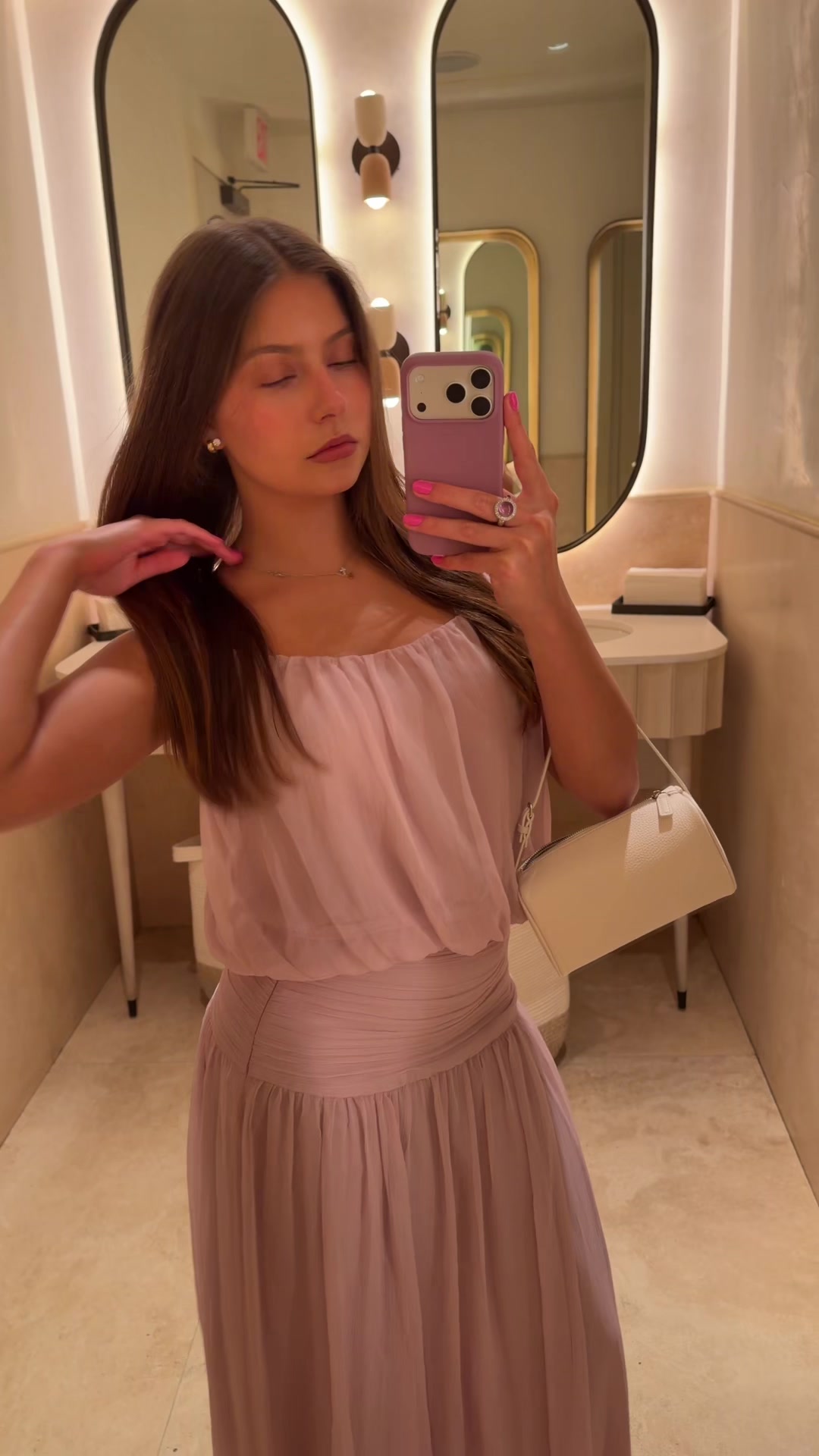 @Nina Tomasello