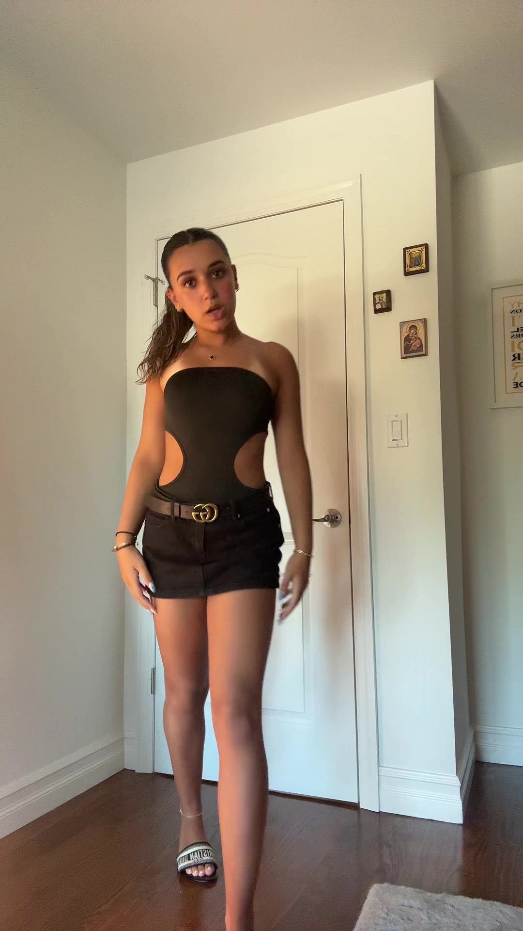 @mikaella