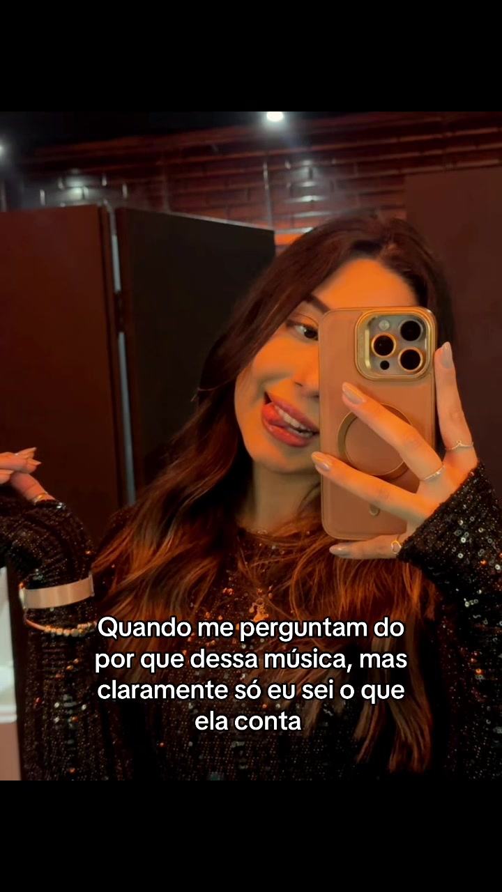 @Livia Fernandes