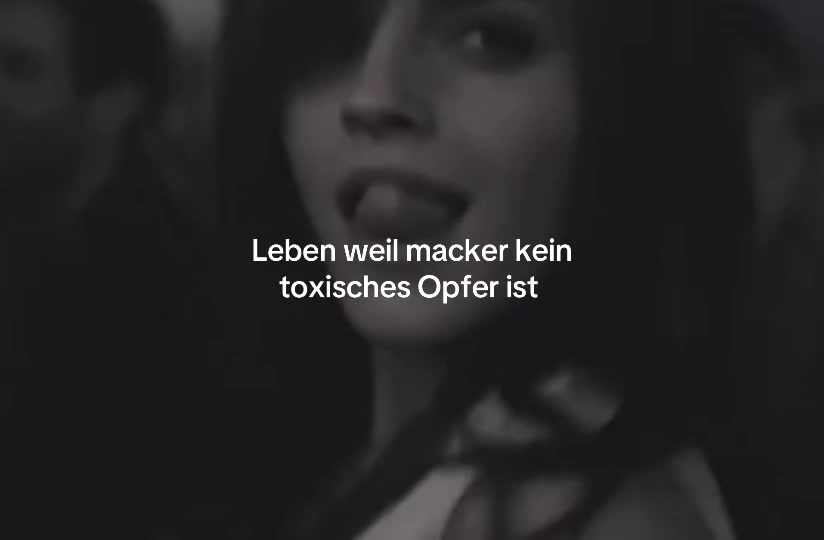 @🤳