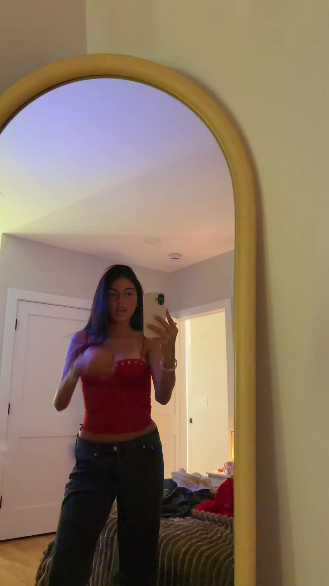 @chrissy