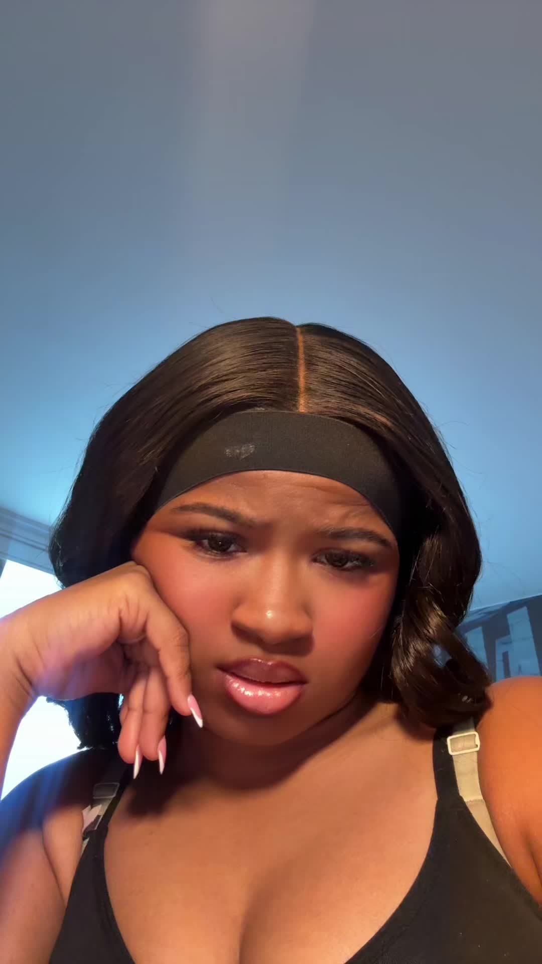@kiaramthompson