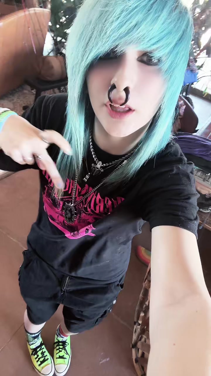 @Xx_CHARLI_CLAWS_xX