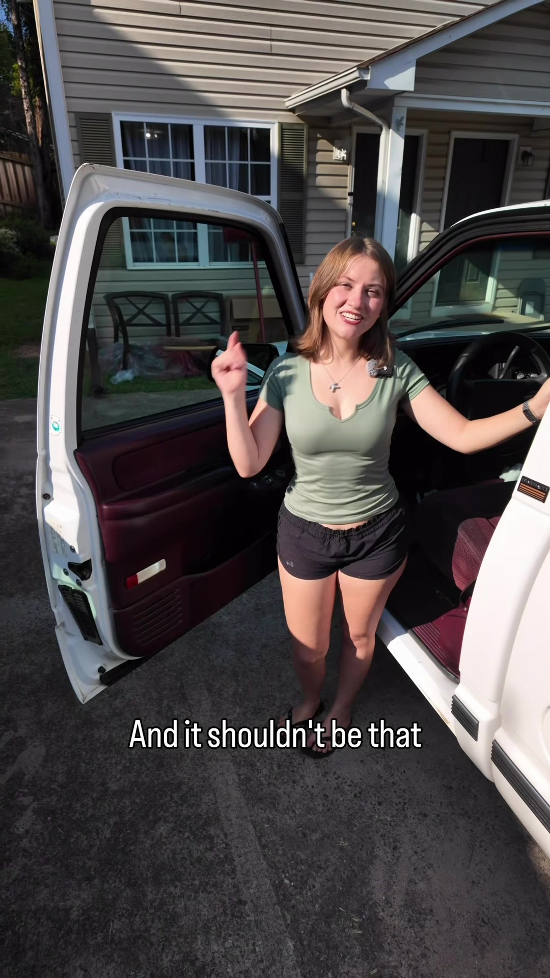 @katiesliltruck