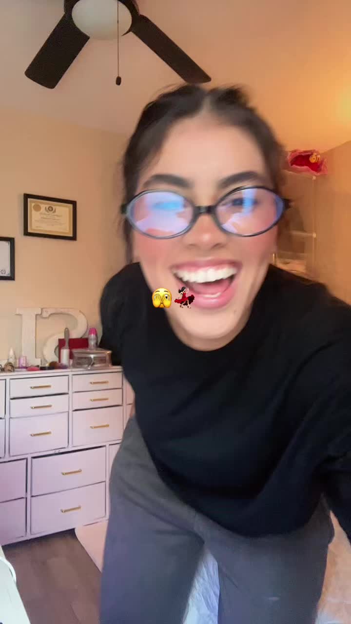 @SANTI 👑