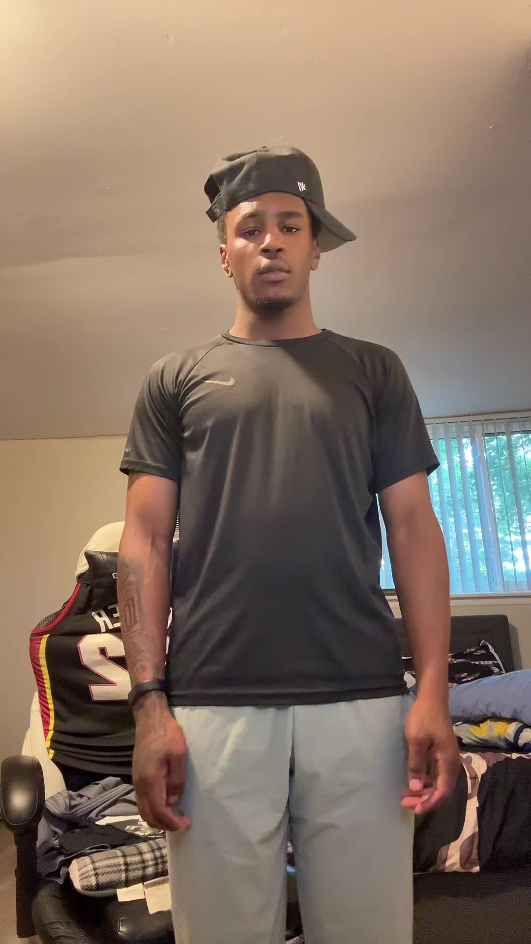 @5xKobxyz