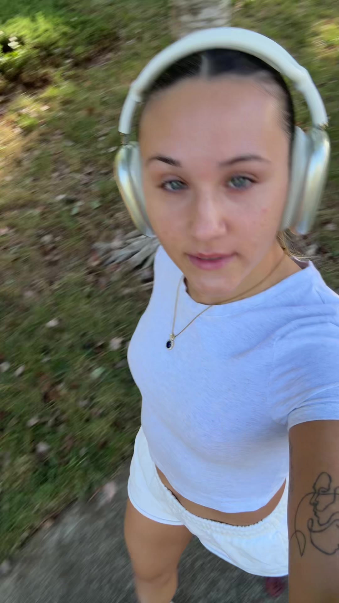 @Lara
