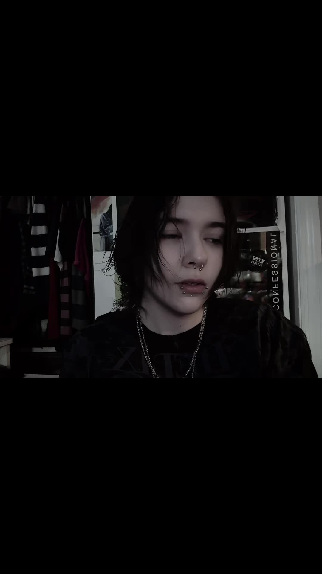 @t4tes1xx